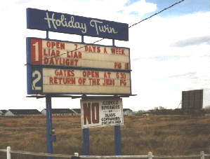 holiday2.jpg 11.98 K